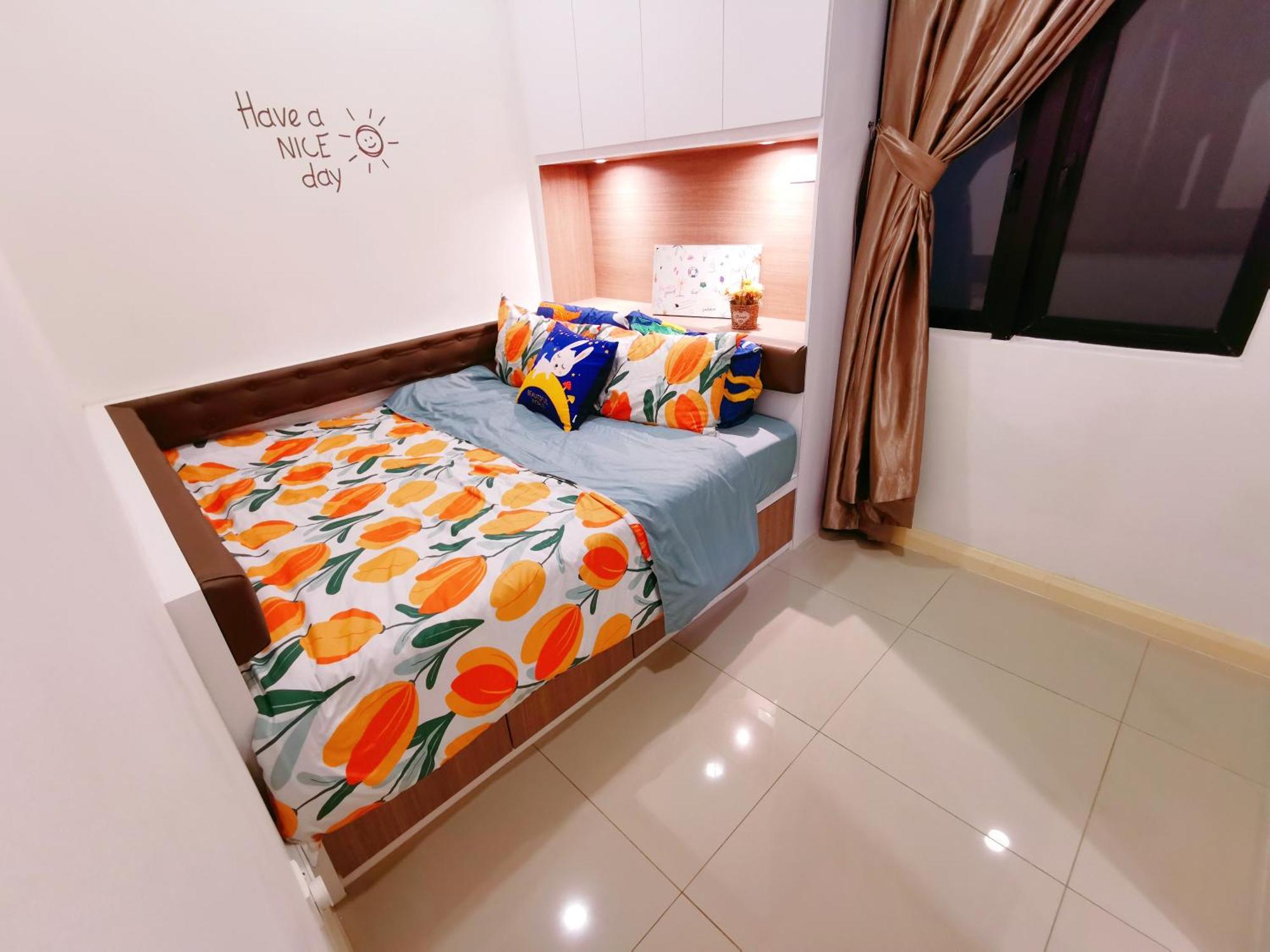 Legoland 3Min Lakeview Happyrainbowsuite 7Pax 2R2B Нусаджайя Экстерьер фото